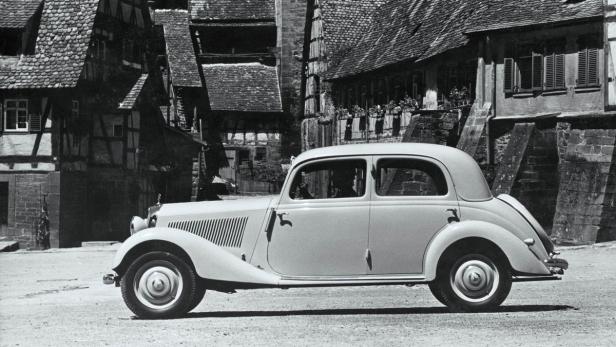 Mercedes 170 (Werksbezeichnung: „W 191“) Produktion: 1947–1955. Der erste Nachkriegs-Pkw von Mercedes-Benz basiert weitgehend auf dem gleichnamigen Vorkriegs-Typ.