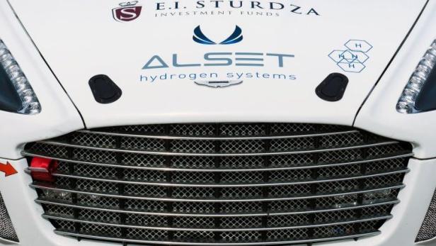 Hielt das 24-h-Rennen auf dem Nürburgring durch: Aston Martin Rapide S mit Wasserstoff-Hybridantrieb made in Graz.