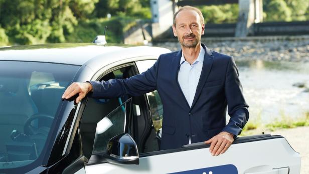 Vorsitzender des Bundesverband Elektromobilität Österreich (BEÖ) und Leiter des Bereichs Energiedienstleistungen bei der LINZ AG