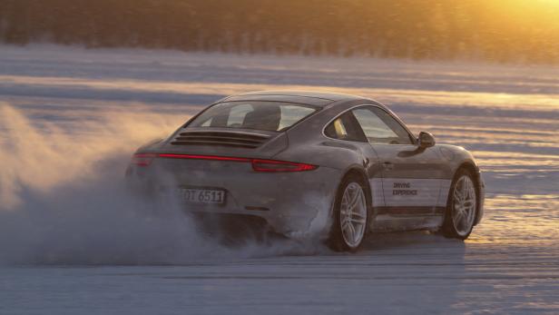 Porsche Driving Experience in Finnland